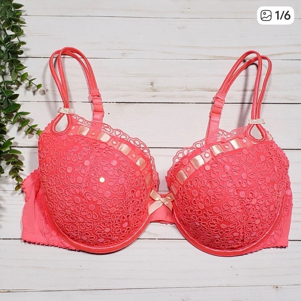 Victoria's Secret 36D Sexy Little Things Bra